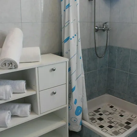 11672a Apartment