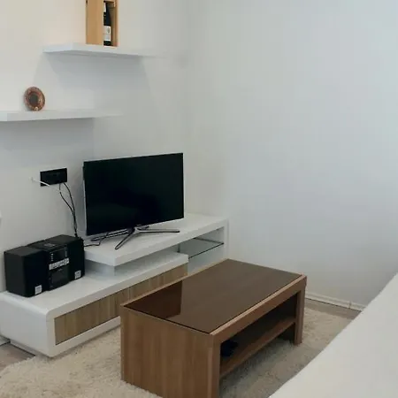 Apartment 11672a *